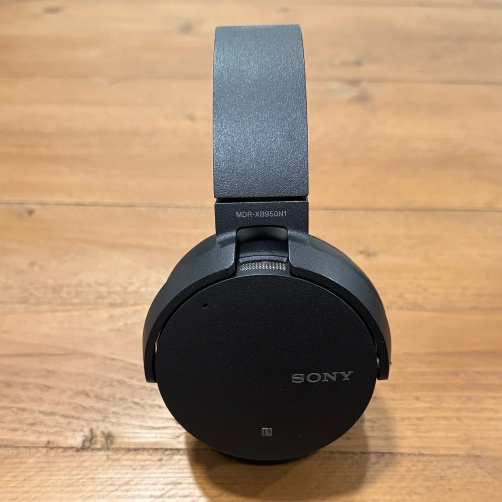 Sony MDR-XB950N1 Wireless Over-Ear Headphones, Noise Canceling - Picture 6 of 16